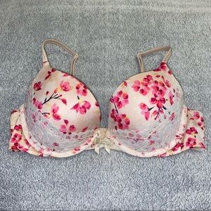 Victoria’s Secret Bra